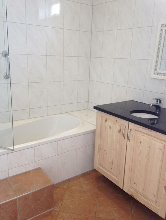 Huisje Finn, Met Grote Tuin En Veel Privacy Dirkshorn Exterior foto
